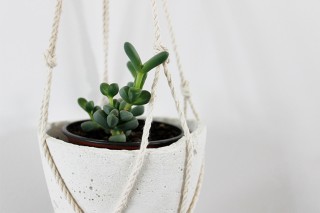 Soporte de macramé para maceta