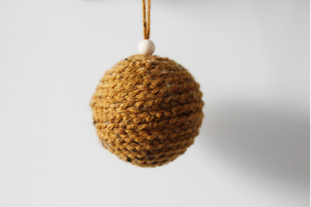 Bola de Navidad dorada