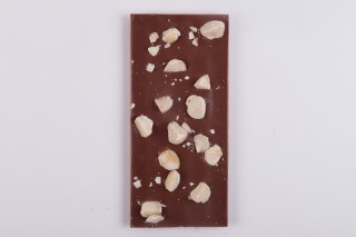Xocolata amb llet amb macadàmia torrada