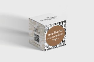 Avellana amb xocolata negra