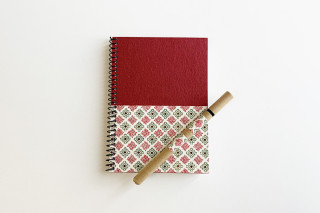 Libreta "Octau" granate con bolígrafo de conjunto